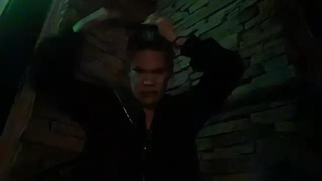 RavenRayyy from StripChat is Freechat