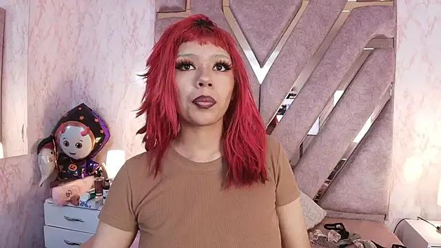 redd_pandaa from StripChat is Freechat