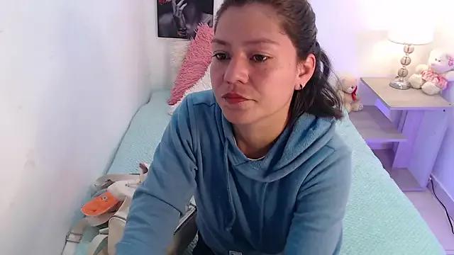 renataj from StripChat is Freechat