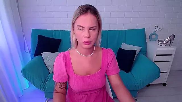 RikaRaily from StripChat is Freechat