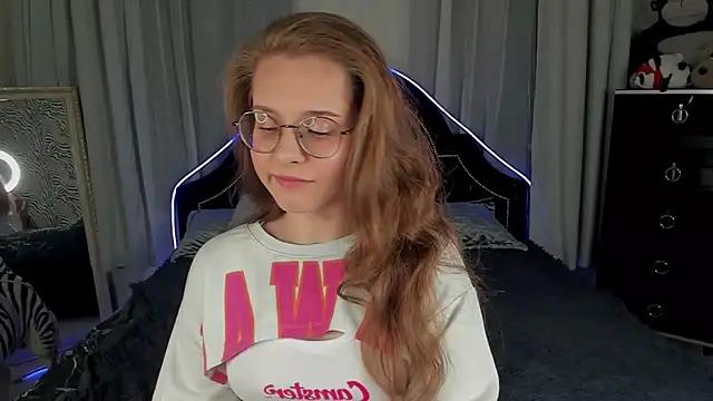 RileyMimicho from StripChat is Freechat