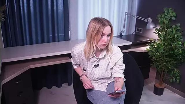 RisaRagan from StripChat is Freechat