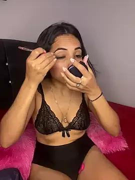 Rosa_25x from StripChat is Freechat