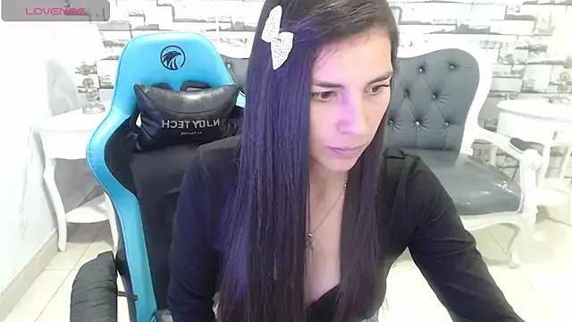 Rose_jones_a from StripChat is Freechat