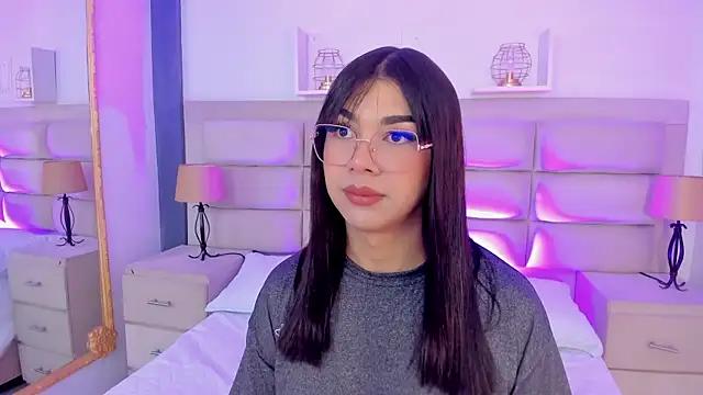 RoseCassie from StripChat is Freechat