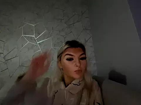 rosie-hipstergal from StripChat is Freechat