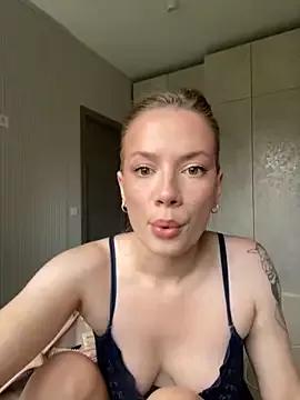 RosieMarvel from StripChat is Freechat