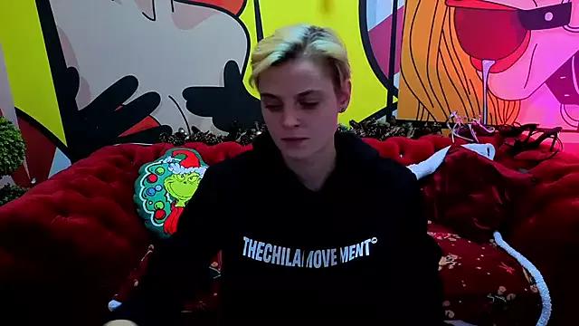 RoxyFlamee from StripChat is Freechat