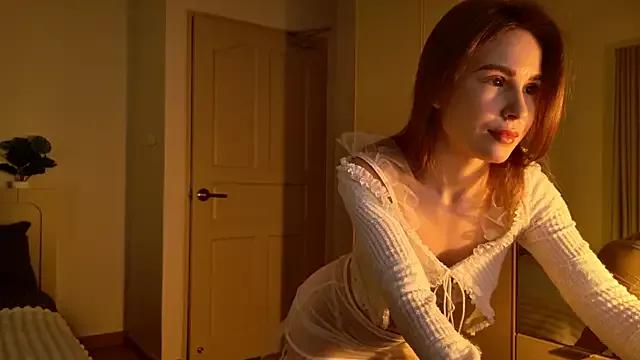 RoyalLina from StripChat is Freechat