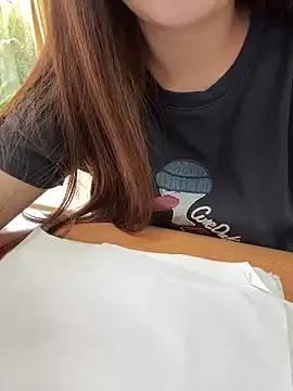 Ruby2000- from StripChat is Freechat