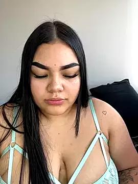 rvcurvylove from StripChat is Freechat
