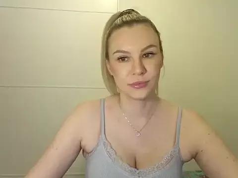 SadieBrilliance from StripChat is Freechat