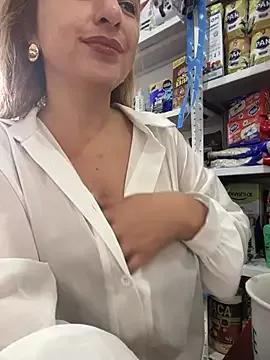 sammyqueenx21 from StripChat is Freechat