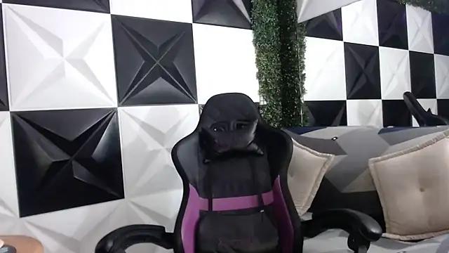 san_dirtyboy18 from StripChat is Freechat