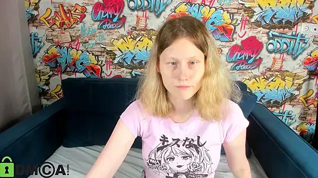 Sansa_kisss from StripChat is Freechat