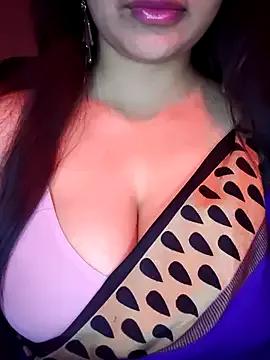 Sara_1618 from StripChat is Freechat