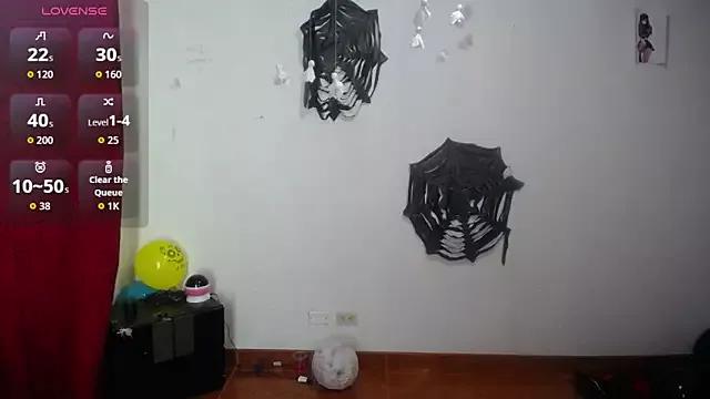Sara_cute92 from StripChat is Freechat
