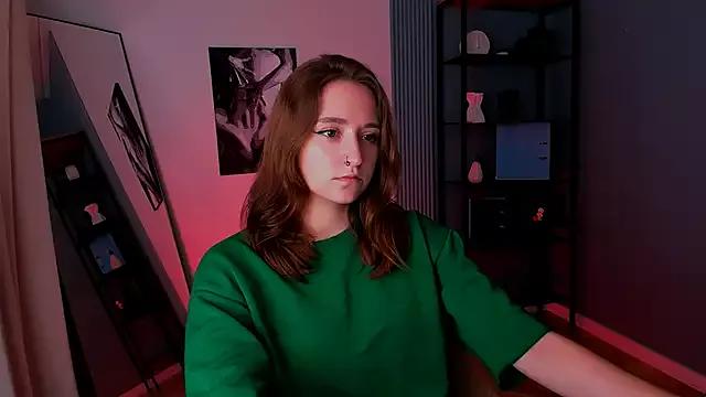 sara_rossery from StripChat is Freechat