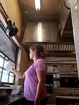sarahkat86 from StripChat is Freechat