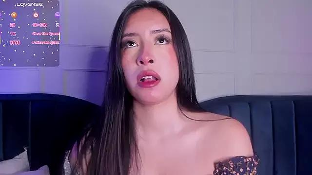 SarahMiler_ from StripChat is Freechat