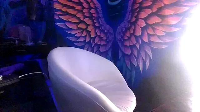 SarahStarr2020 from StripChat is Freechat