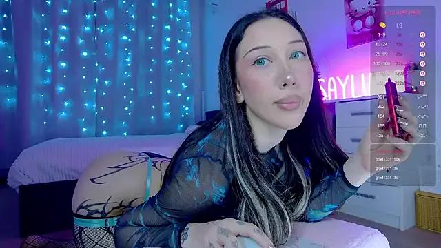 Sayluna from StripChat is Freechat