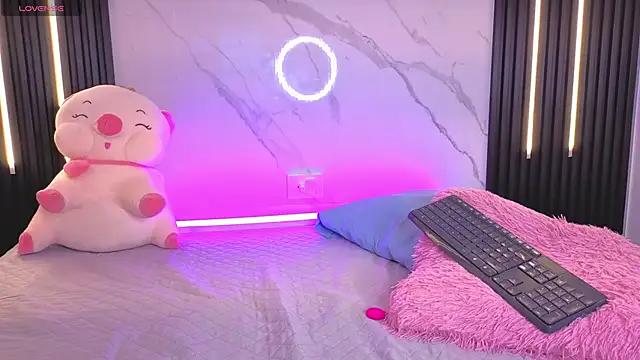 Scarlet_Red_ from StripChat is Freechat