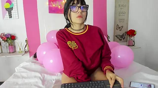 scarlett_jones_5 from StripChat is Freechat