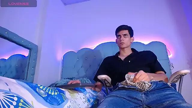 Sebalexis7 from StripChat is Freechat