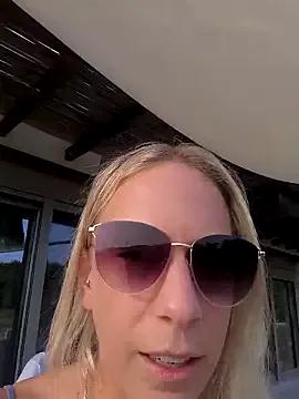 Secret_couple_ from StripChat is Freechat