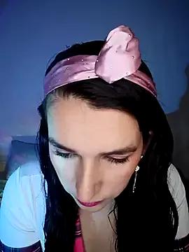 selene_miau from StripChat is Freechat