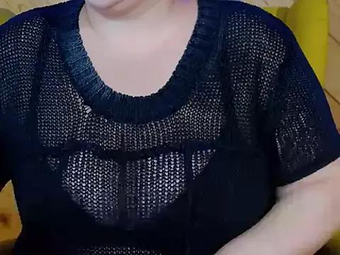 SensualCrisa from StripChat is Freechat