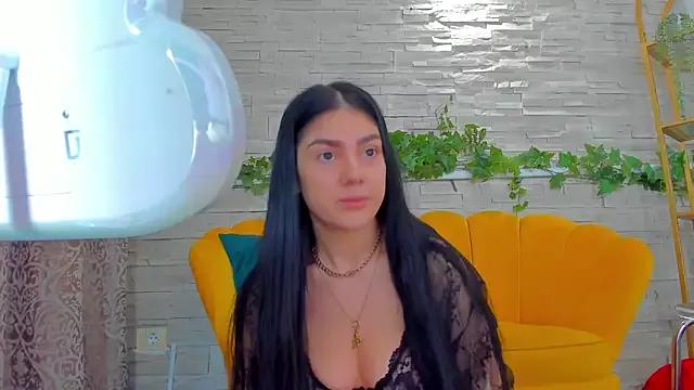 SerennaNoir from StripChat is Freechat