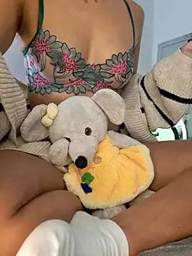 SexyErola27 from StripChat is Freechat