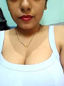 sexyindi_couple from StripChat is Freechat