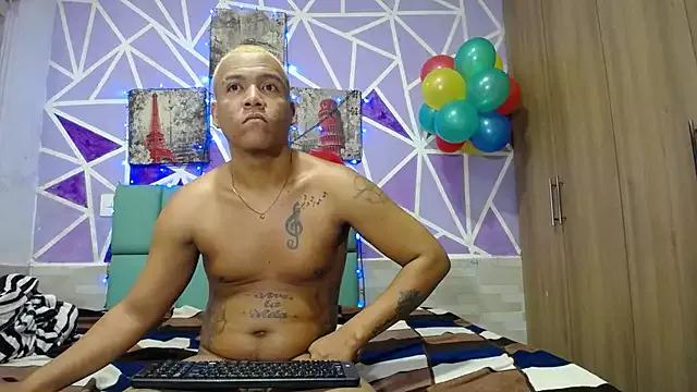 Shantal_Dominic from StripChat is Freechat