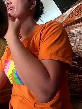 sharon-Hanna from StripChat is Freechat