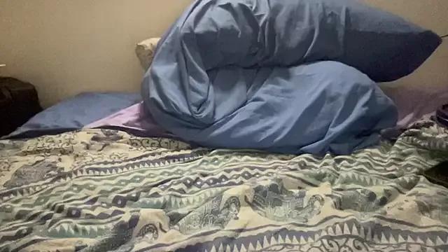 shineofcrazy from StripChat is Freechat