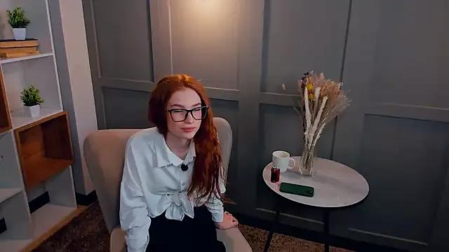 SilverBuskey from StripChat is Freechat