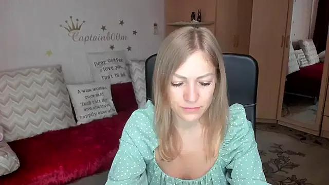 SilviaEyes from StripChat is Freechat