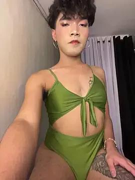 sissielil from StripChat is Freechat