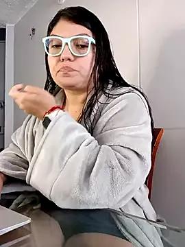 smallville_victoria from StripChat is Freechat