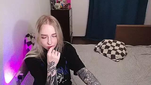 soalice from StripChat is Freechat