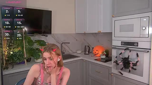 sofiapurex from StripChat is Freechat