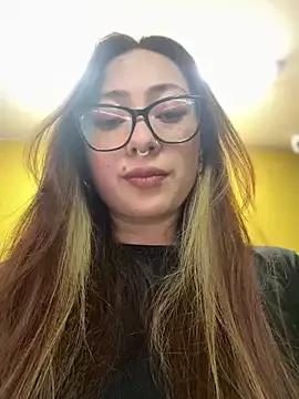 Sofii_gold from StripChat is Freechat