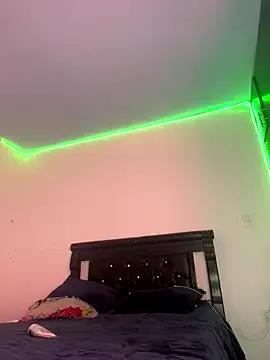 SophieD from StripChat is Freechat