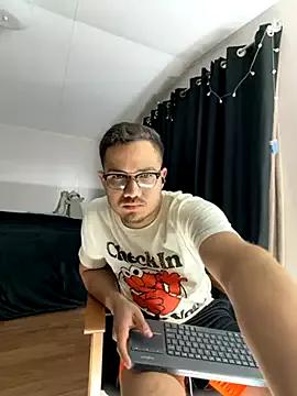 Spencer10 from StripChat is Freechat