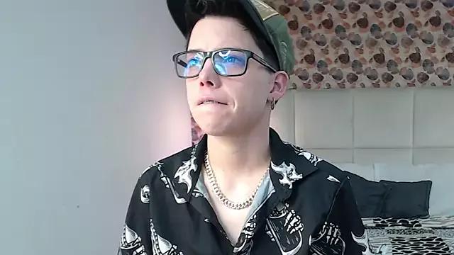 SpencerMontgomery from StripChat is Freechat