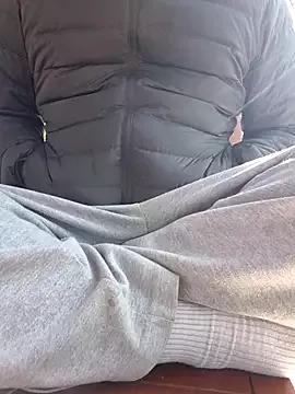 starvingo2002 from StripChat is Freechat