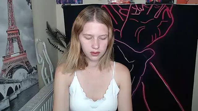 StellaCRL from StripChat is Freechat